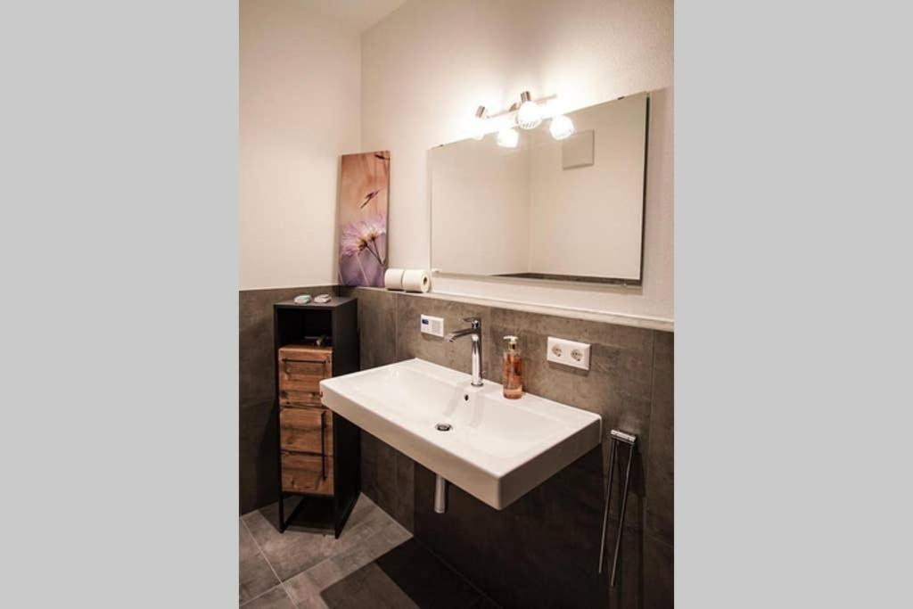 Ferienwohnung Charlotte Nordstadtperle FDH Εξωτερικό φωτογραφία